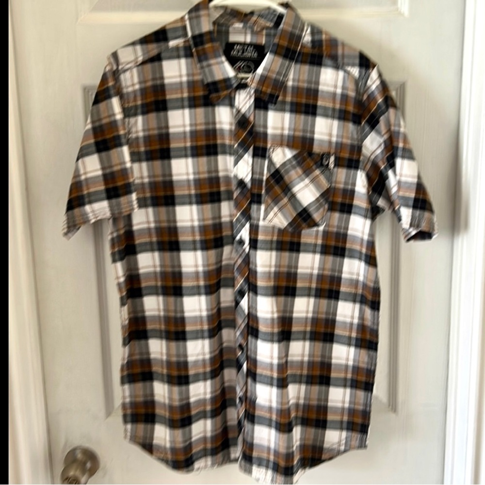 METAL MULISHA Men’s Plaid Short Sleeve Shirt
Size: Medium